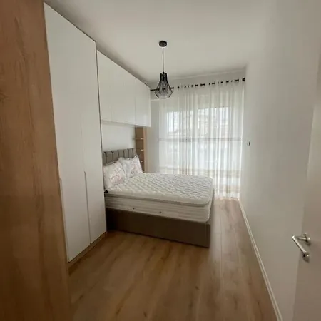 Apartman Sweet Near Center Tirana